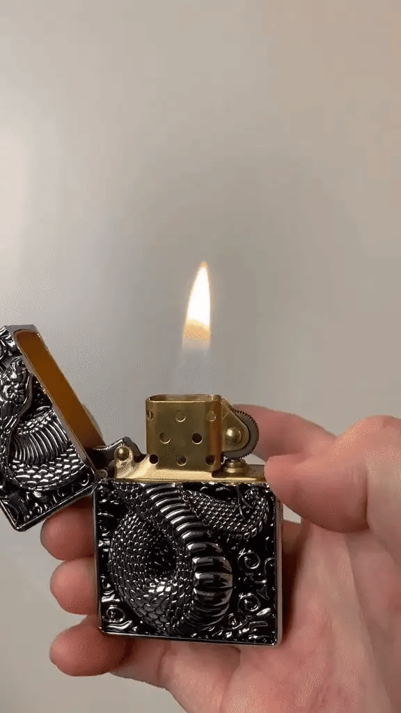 Cobra Lighter